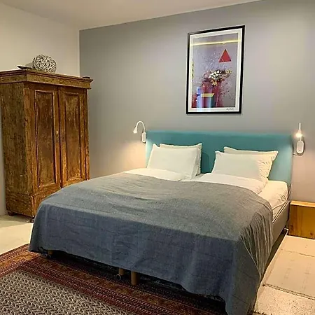 Barcelona Bed & Breakfast 3*